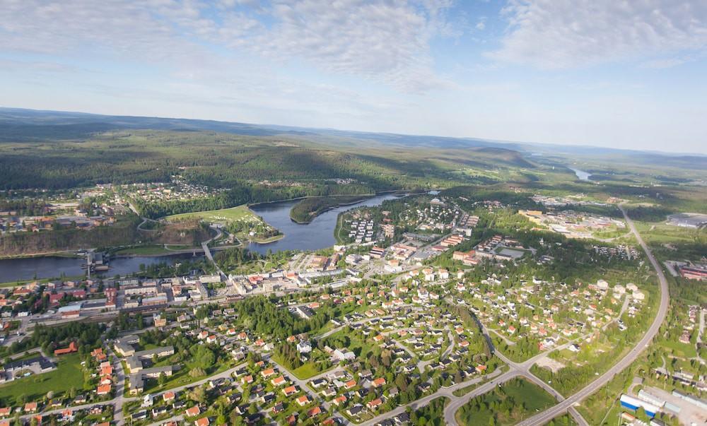 Hotell Hallstaberget Sollefteå Buitenkant foto